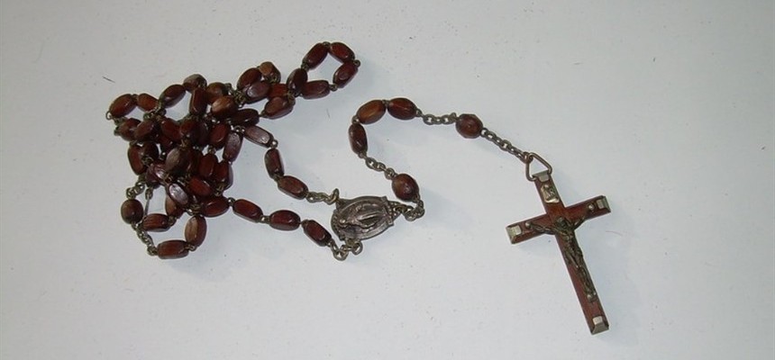 how to pray the rosary after someone's death in spanish